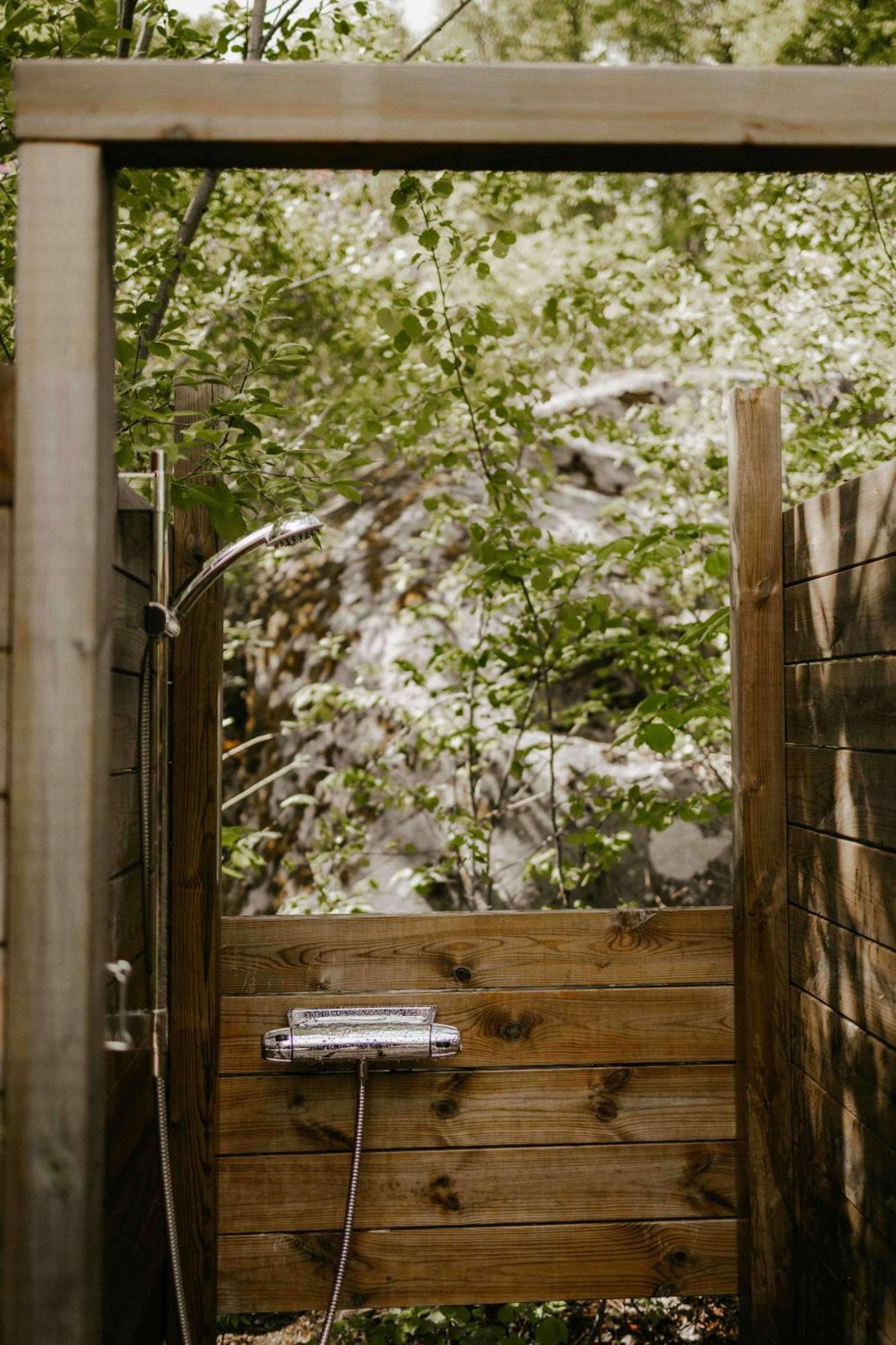 Falkeroed - Lyxig Glamping I Naturreservat Ink Frukost Grebbestad Extérieur photo